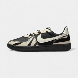 wmns nike field general